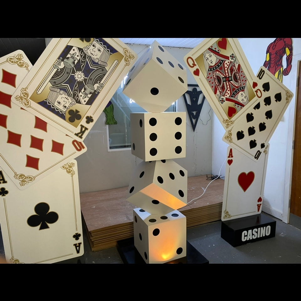 GIANT PLAYING CARD DISPLAY