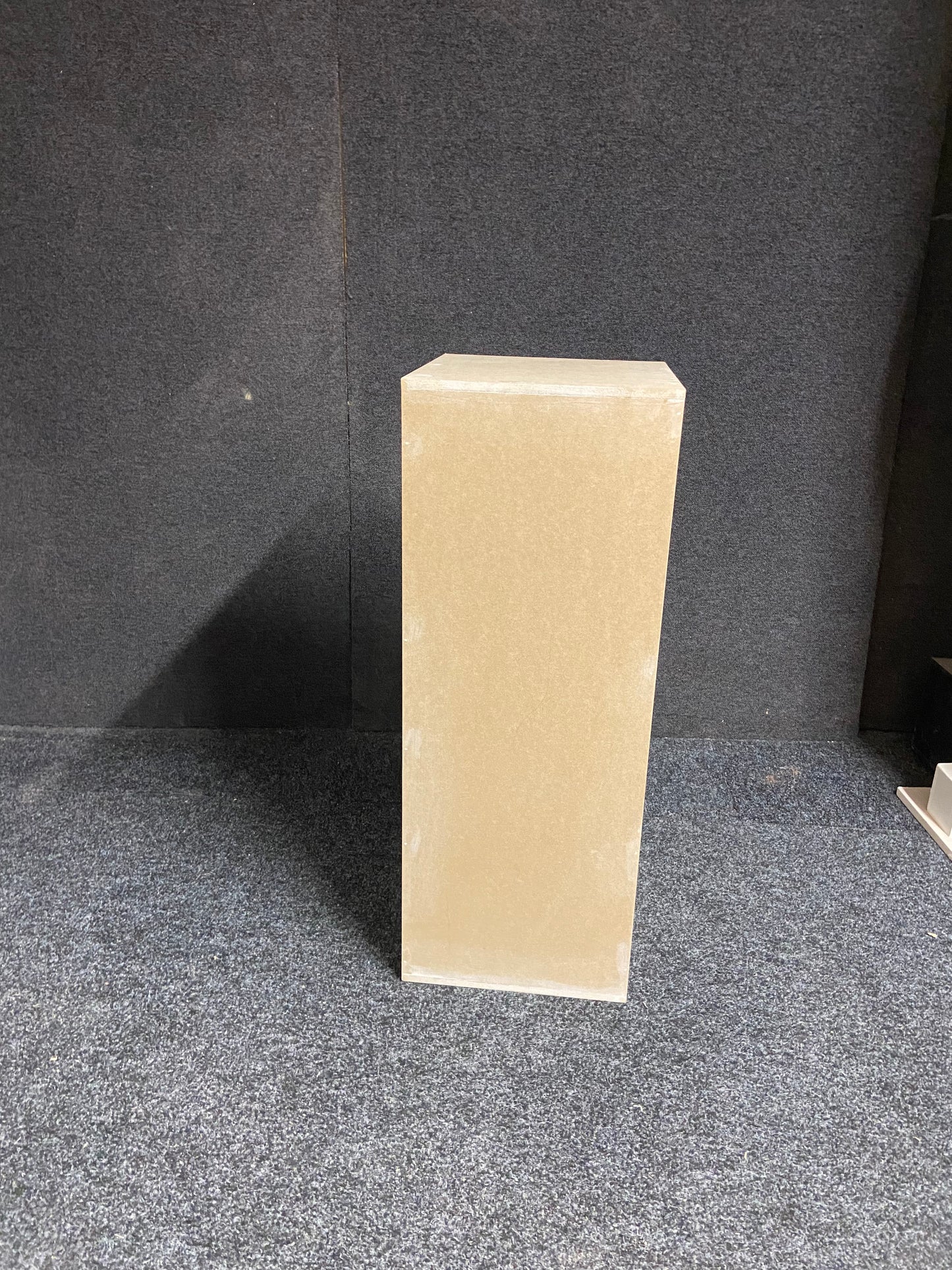 SQUARE PLINTH